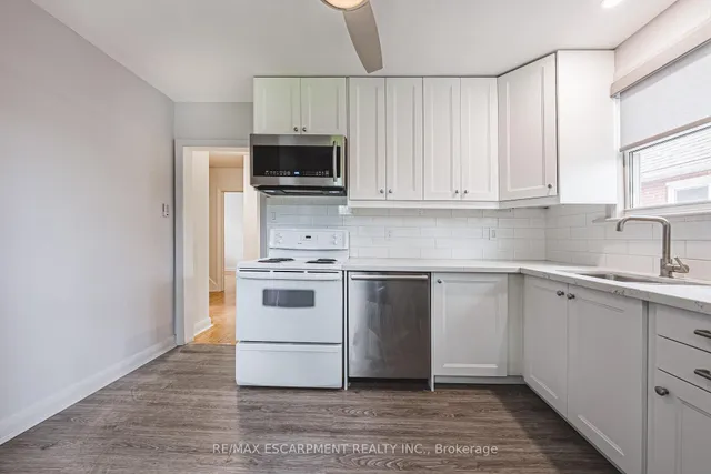 Additional image 8 of 8 Sinclair Crt