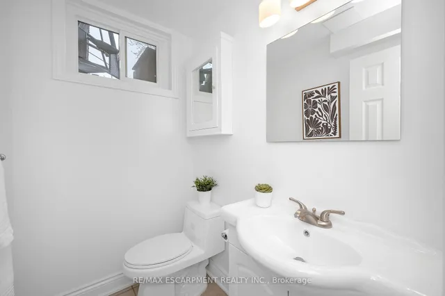 Additional image 31 of 5075 QUEENS Crt