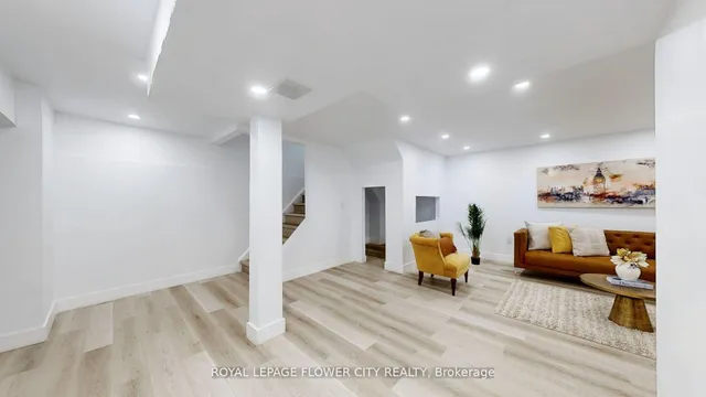 Additional image 33 of 101 Chipmunk Cres