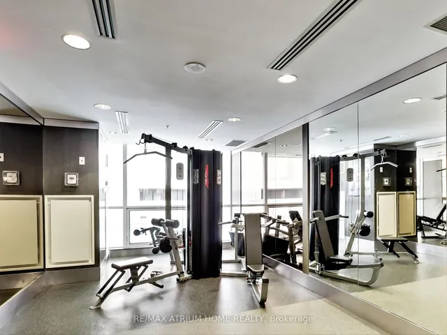 Additional image 39 of 23 Carlton St Unit 310