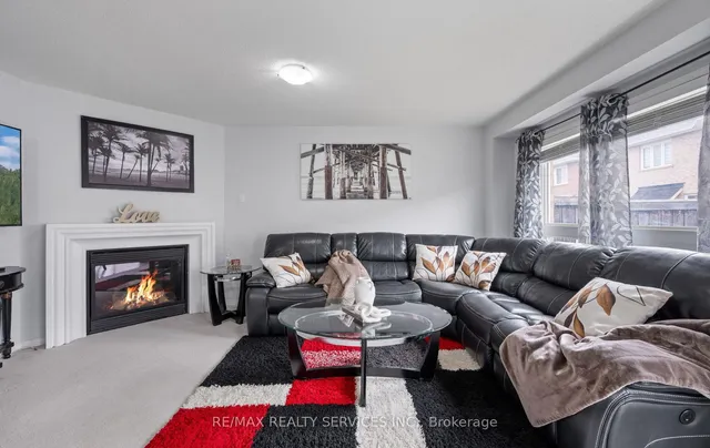 Additional image 13 of 31 Rambling Oak Dr