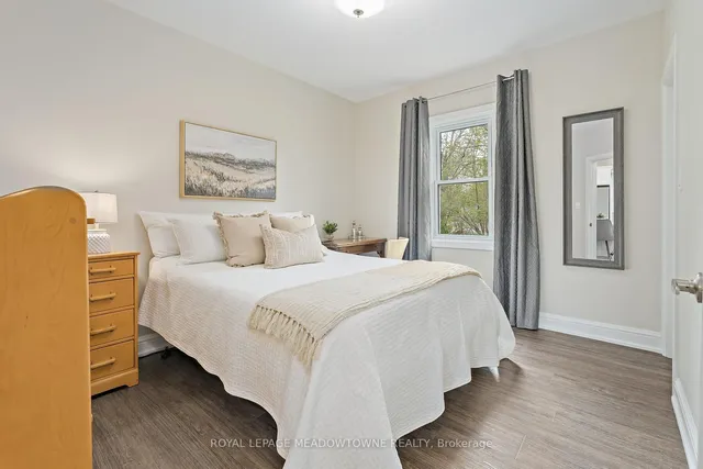 Additional image 20 of 26 Fulton St