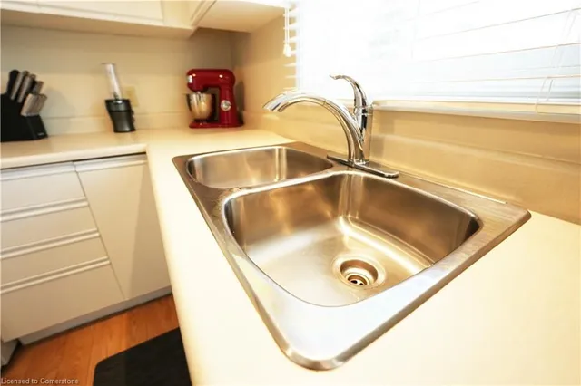 Additional image 22 of 204 Quinte Crt