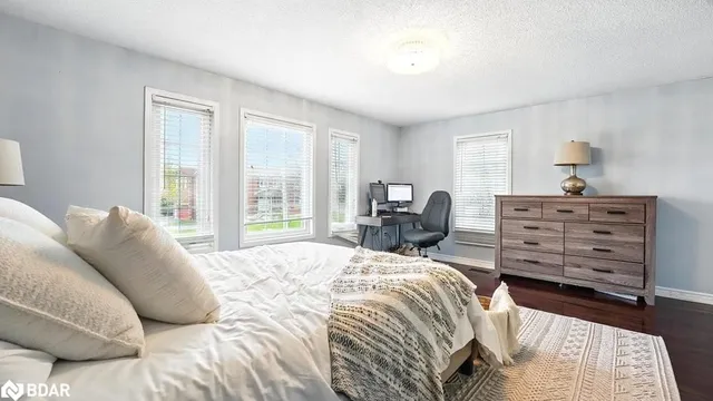 Additional image 22 of 599 Ashprior Ave