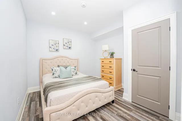 Additional image 37 of 23 Hillcrest Ave