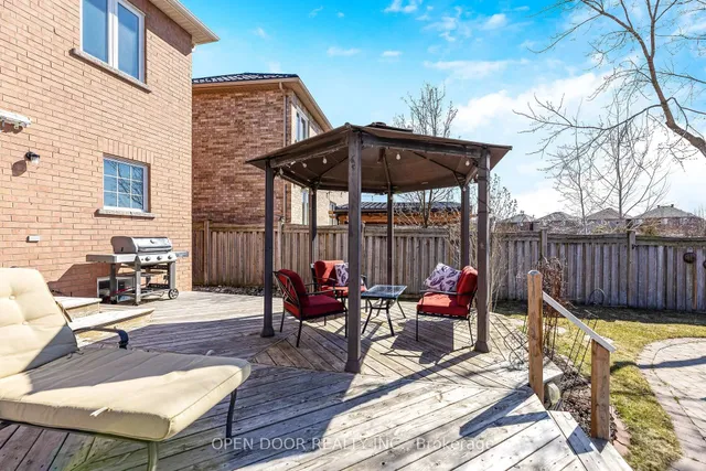 Additional image 36 of 221 Bussel Cres