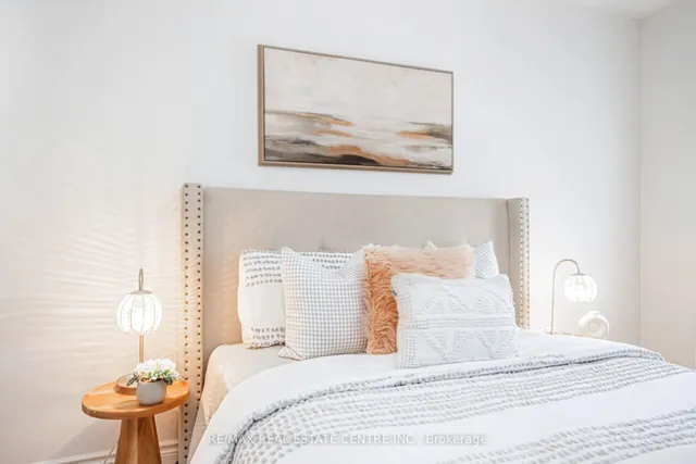 Additional image 30 of 41 Avalanche Cres