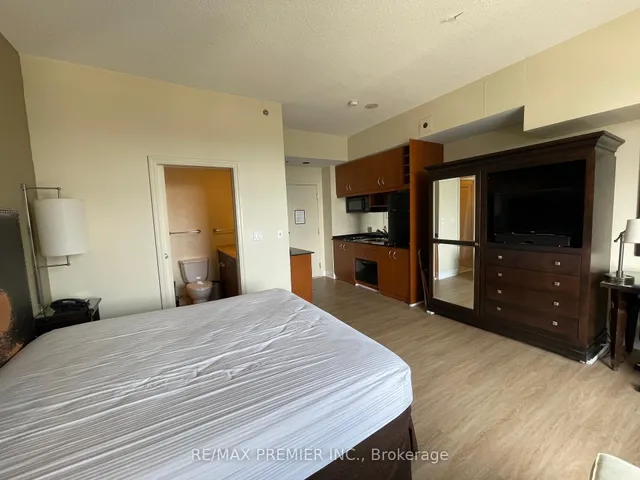 Additional image 11 of 1 King St Unit 2508
