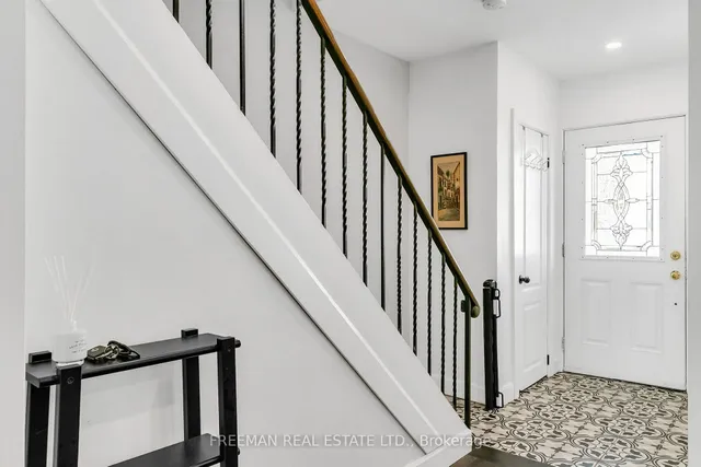 Additional image 19 of 14 Hilldale Rd