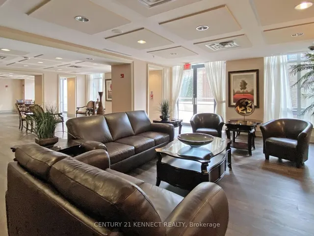 Additional image 19 of 25 Earlington Ave Unit 316