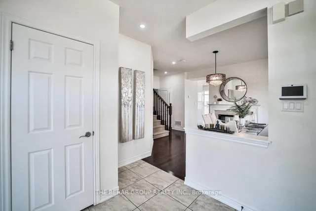 Additional image 7 of 37 Young Dr