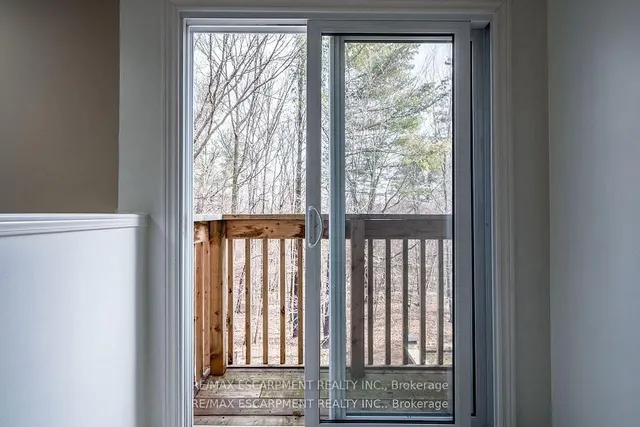 Additional image 19 of 2075 WALKERS Line Unit 246