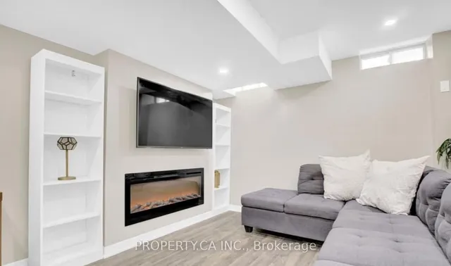 Additional image 31 of 17 Aird Crt