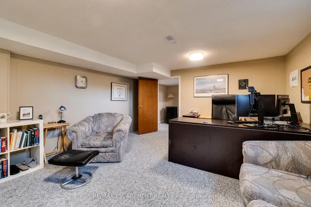 Additional image 40 of 1435 Alfred Cres