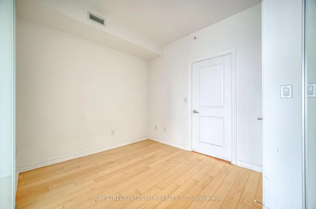 Additional image 15 of 386 Yonge St Unit 3414