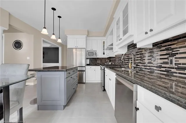 Additional image 6 of 8 Chartwell Cir