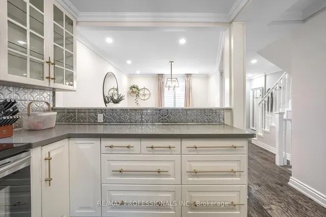 Additional image 15 of 623 Dupont St