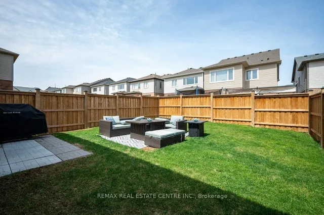 Additional image 40 of 137 Haldimand St