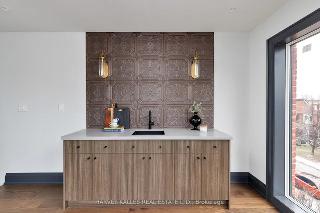 Additional image 20 of 498 Roxton Rd