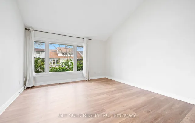 Additional image 4 of 15 Wray Crt