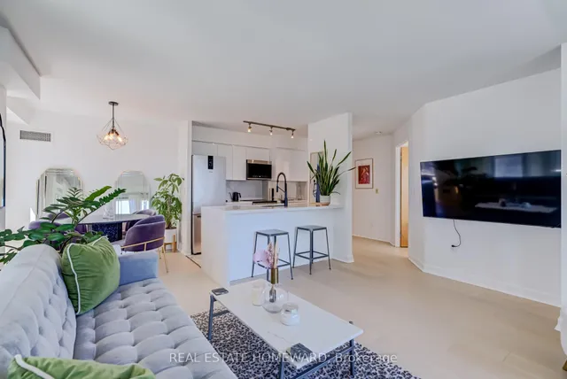 Additional image 6 of 255 Richmond St Unit 1004