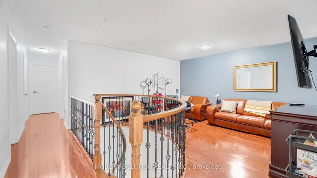 Additional image 35 of 31 Silver Willow Tr