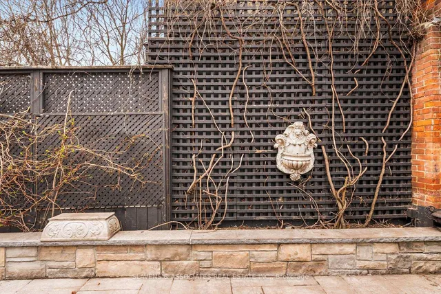 Additional image 40 of 74 Harvard Ave