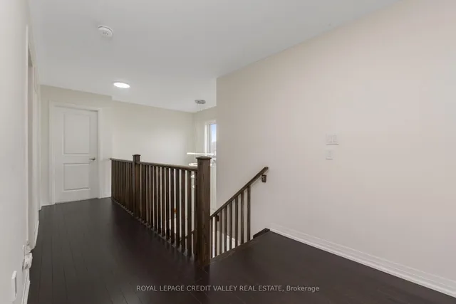 Additional image 23 of 96 Yale Dr