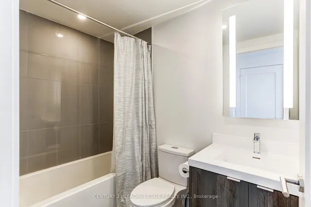 Additional image 21 of 30 Inn On The Park Dr Unit 712