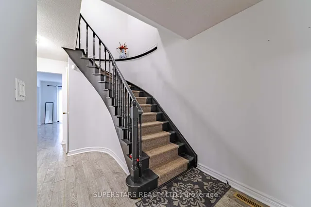 Additional image 11 of 23 Lord Sydenham Crt