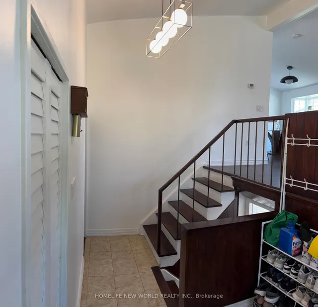 Additional image 6 of 1 Highbrook Dr