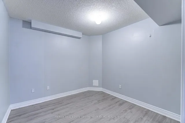 Additional image 40 of 92 Gulfbrook Circ