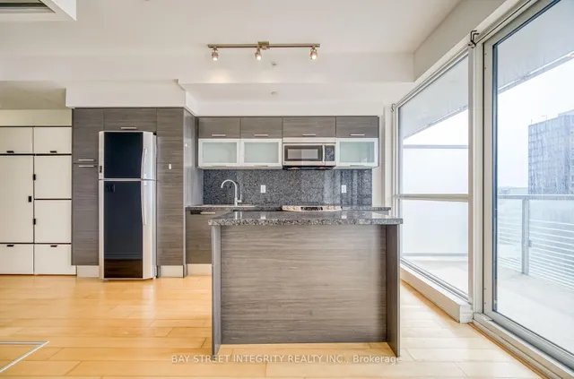 Additional image 9 of 386 Yonge St Unit 3414