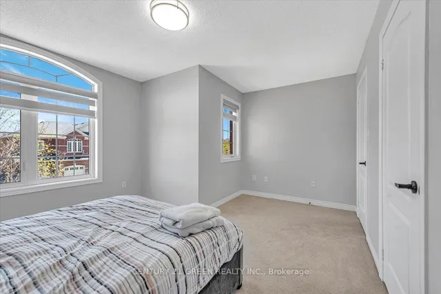 Additional image 21 of 7 Accent Circ