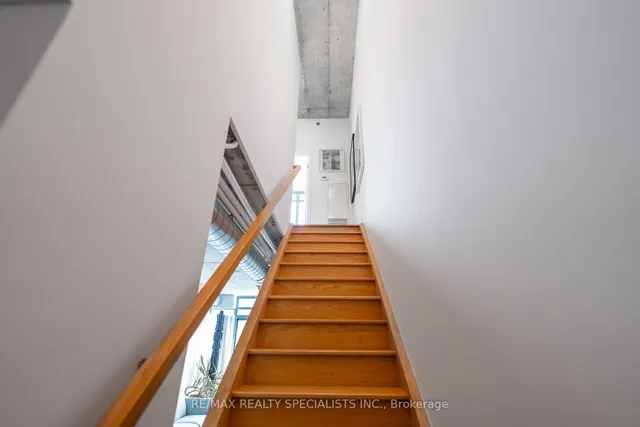 Additional image 7 of 8 Gladstone Ave Unit PH 705