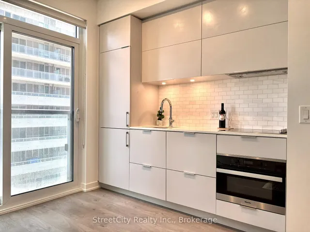 Additional image 4 of 20 Richardson St Unit 611