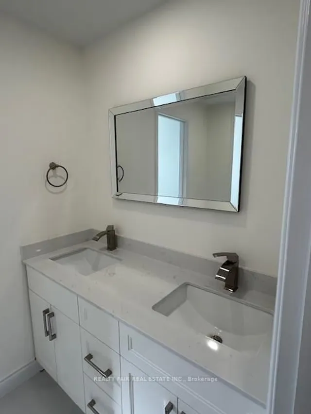 Additional image 23 of 7 Whitehorn Cres