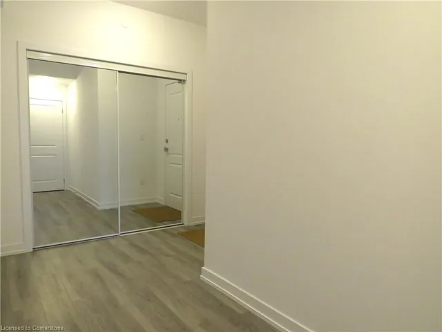 Additional image 17 of 470 Dundas St Unit 305