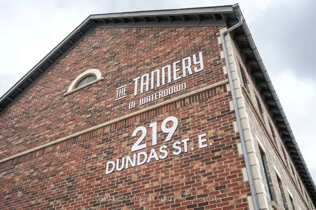 Additional image 4 of 219 Dundas St Unit 45