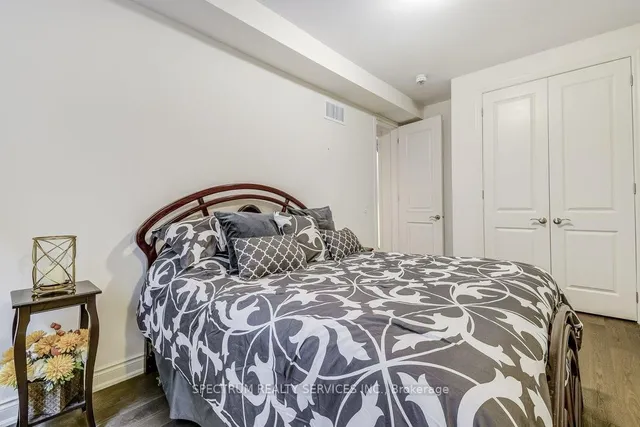 Additional image 21 of 35 Chaumont Dr