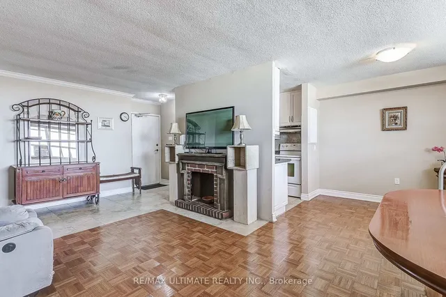 Additional image 10 of 541 Blackthorn Ave Unit 1005