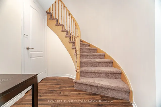 Additional image 32 of 1322 Mowat Lane