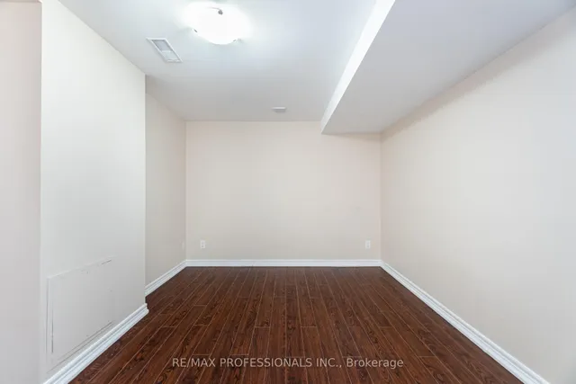 Additional image 34 of 11 Asterwind Cres