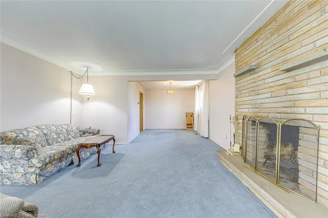 Additional image 13 of 1515 Burloak Dr