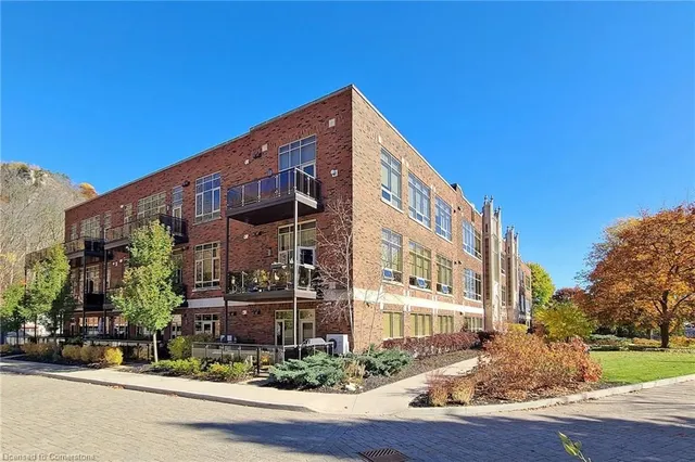 Additional image 27 of 397 King St Unit 108