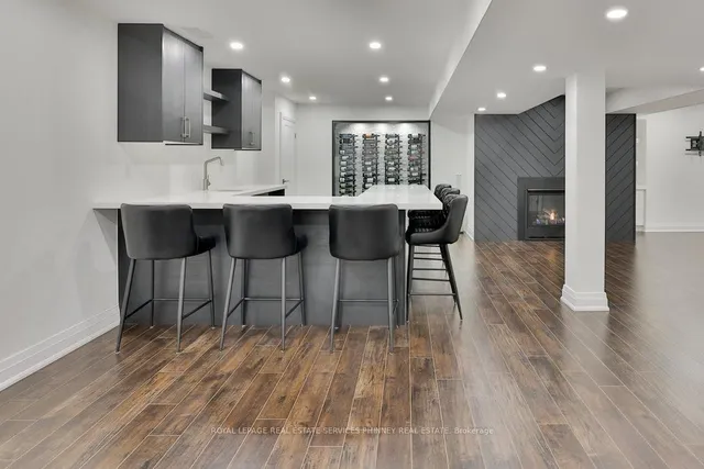 Additional image 27 of 958 Irish Moss Rd