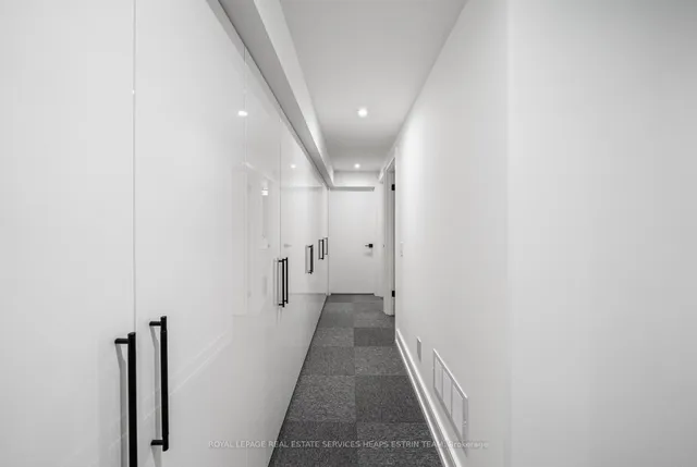 Additional image 38 of 17 Myrtle Ave