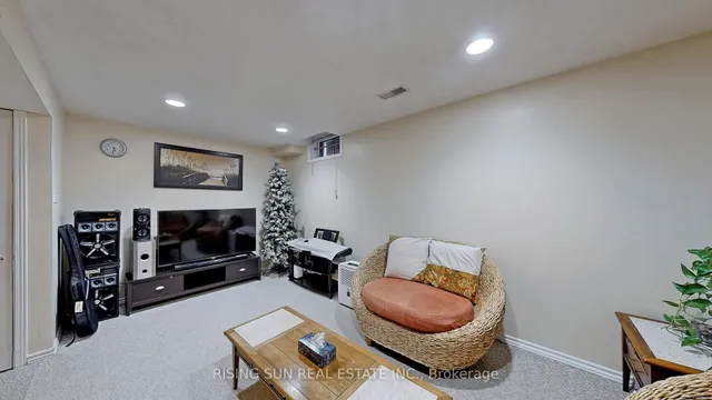 Additional image 28 of 11 Kitto Crt