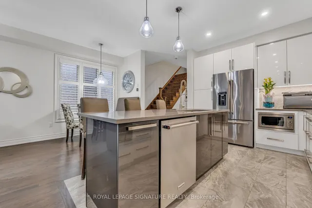 Additional image 11 of 8 Gruenwald Gate