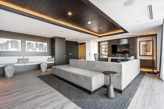 Additional image 43 of 2025 Maria St Unit 1401